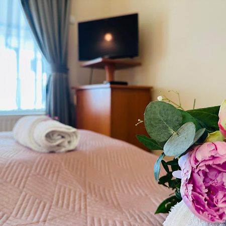 Cozy Garden Apartman Daire Gyula Dış mekan fotoğraf